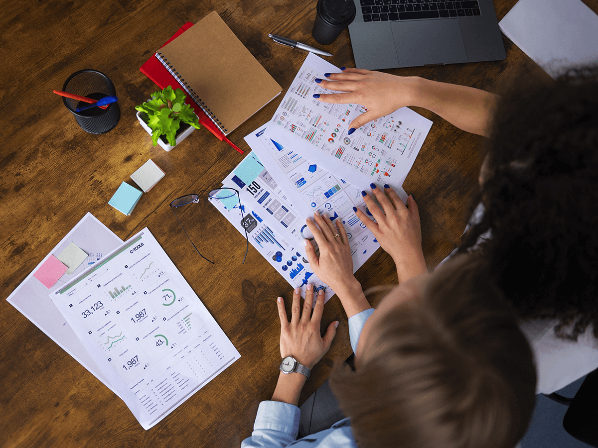 UX generalists and specialist in a UX planning team