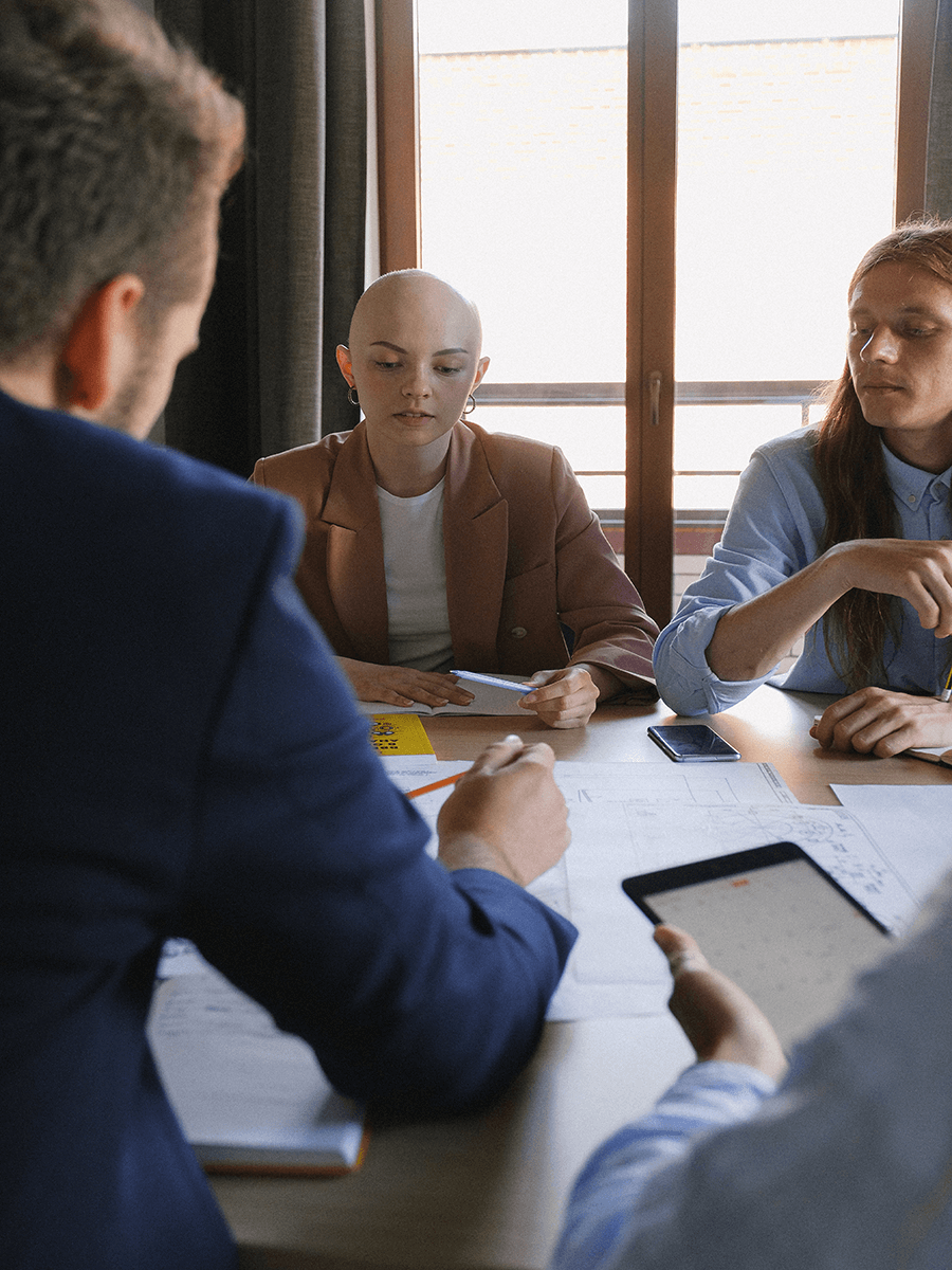 Developers understanding the advantage and disadvantage of prototype model in software engineering.