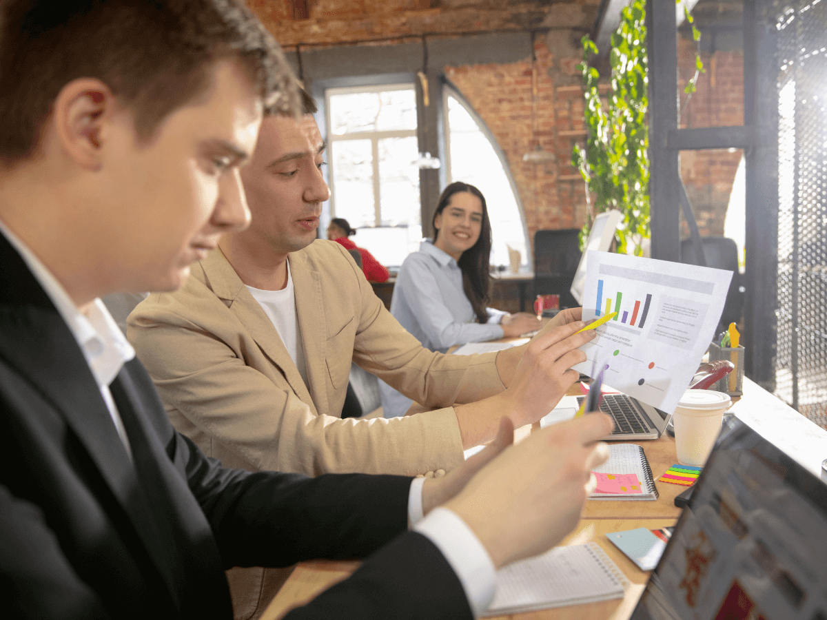 Marketing strategists reducing Customer Acquisition Cost.